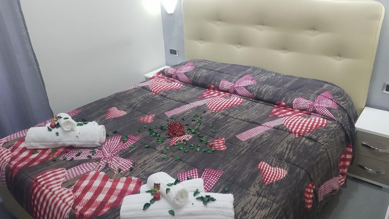 נאפולי Donn'Anna Suite מראה חיצוני תמונה